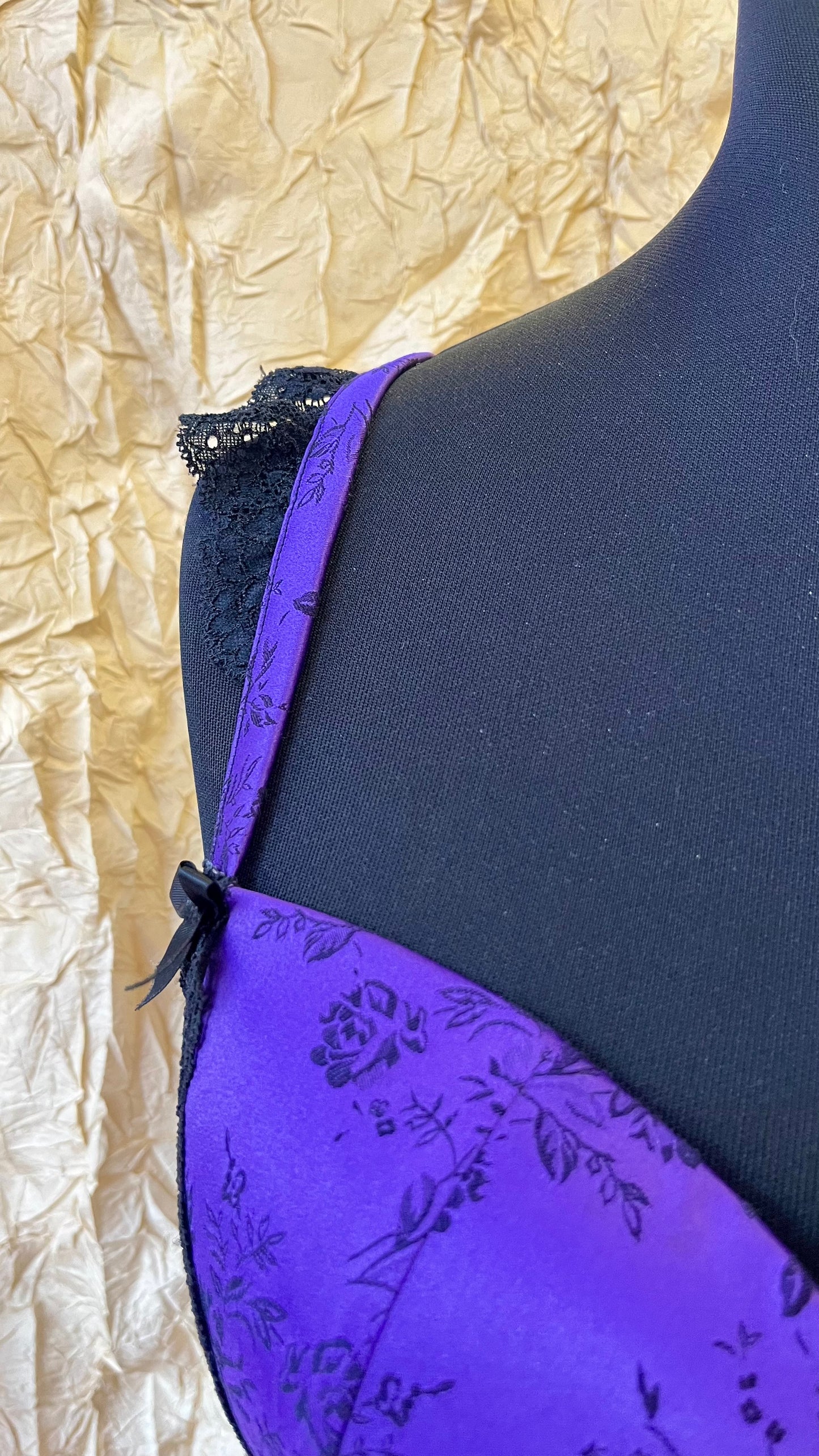 Corsetto con pizzo