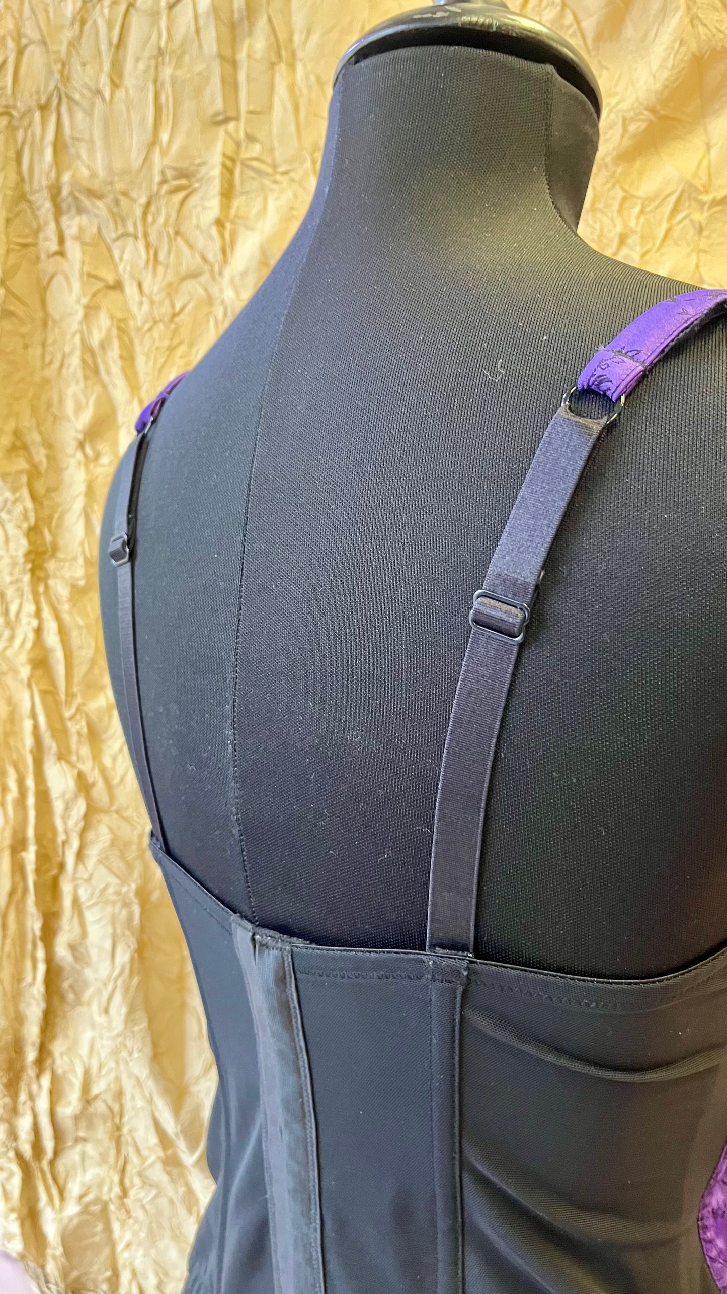 Corsetto con pizzo