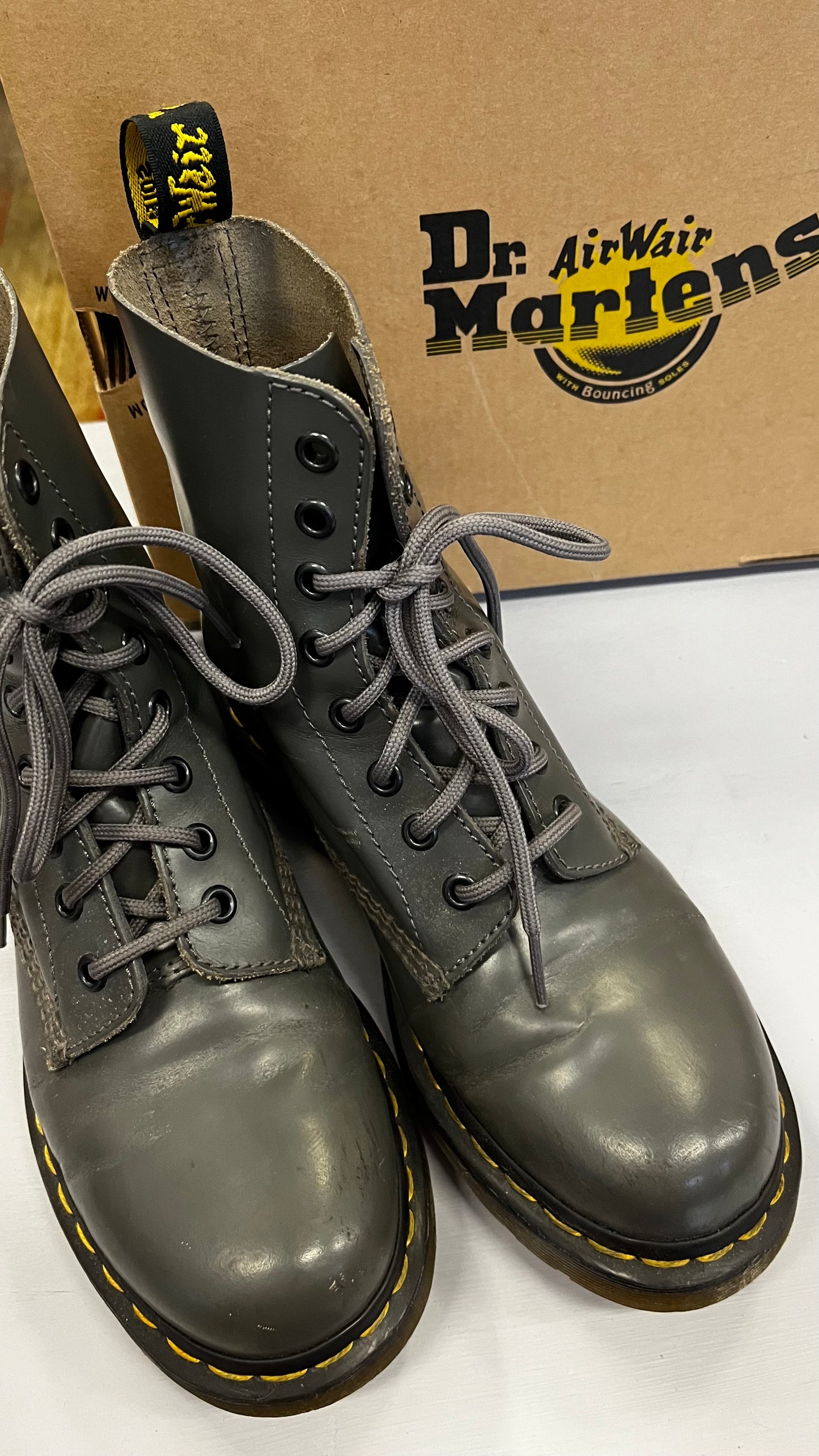 Dr. Martens grigie (n.38)