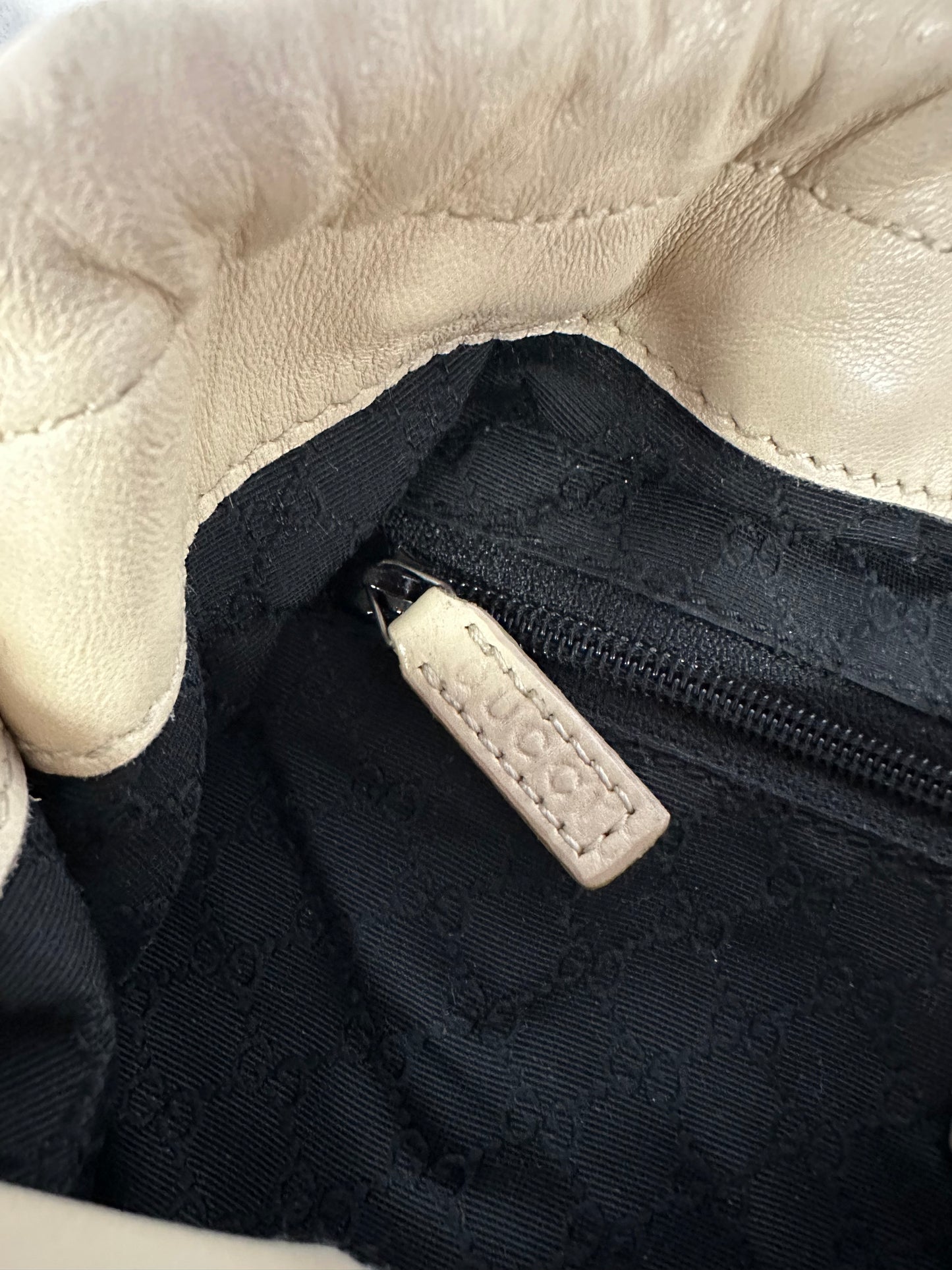 Gucci Drawstring Shoulder Bag Vintage