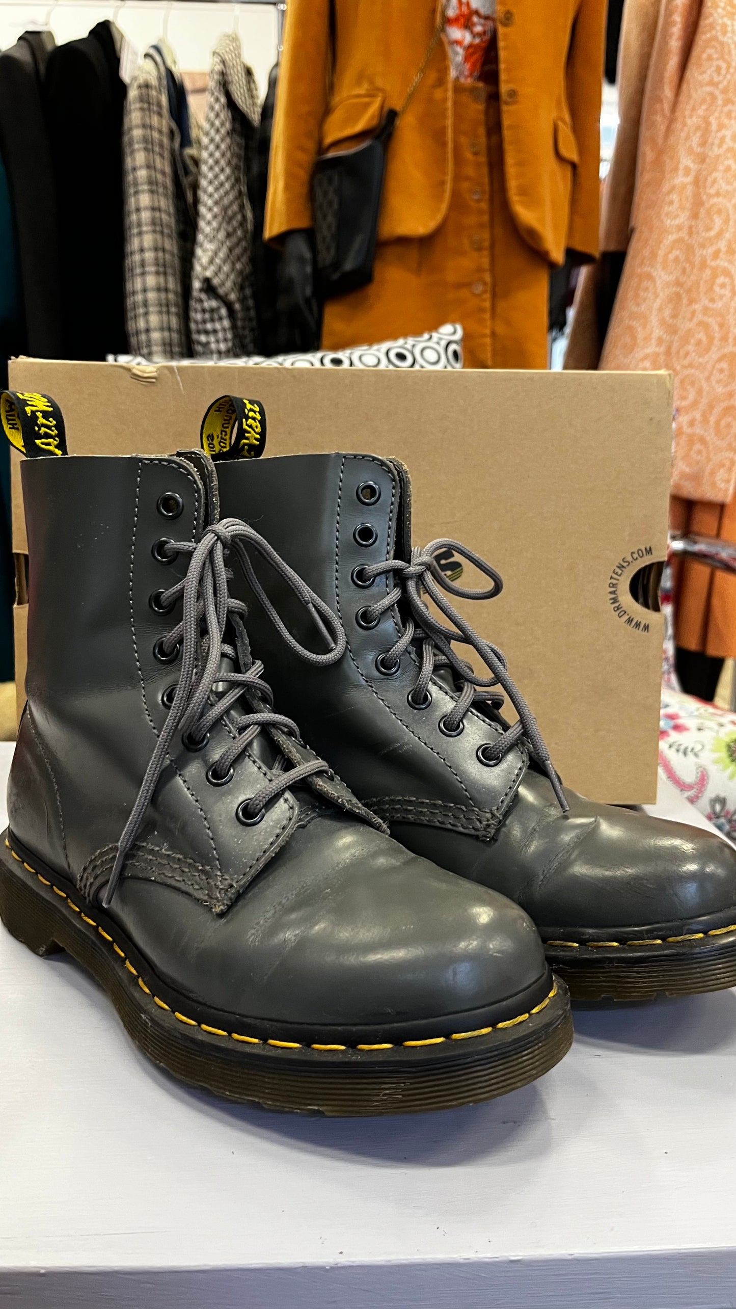 Dr. Martens grigie (n.38)