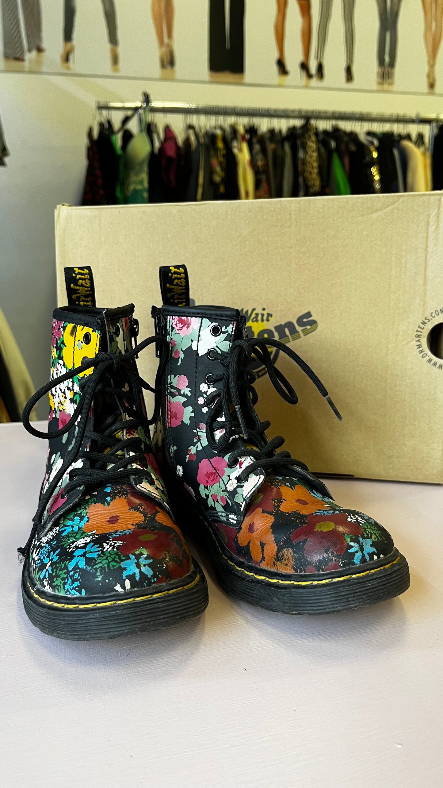 Dr. Martens fiorate