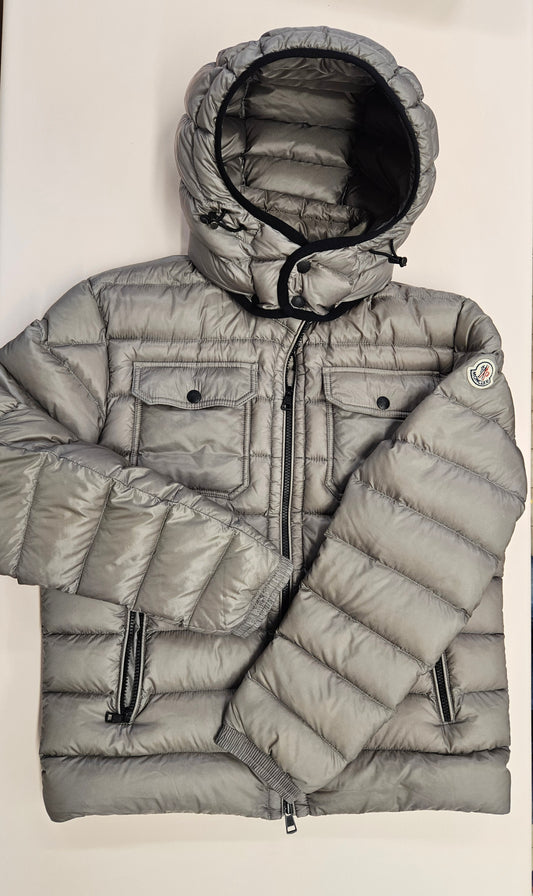 Moncler argento